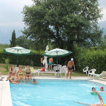 Residence La Piscina Ізола-дель-Ґран-Сассо-д'Італія Екстер'єр фото