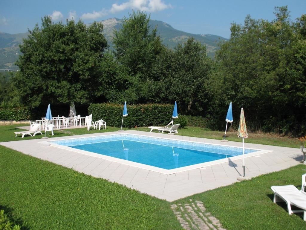 Residence La Piscina Ізола-дель-Ґран-Сассо-д'Італія Екстер'єр фото