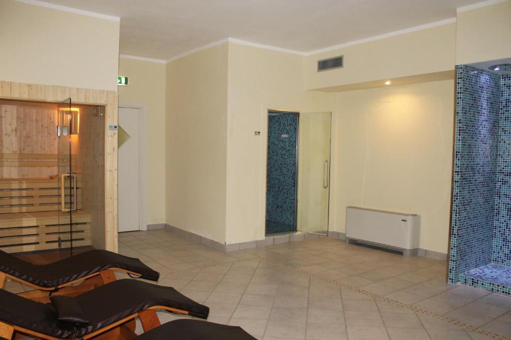 Residence La Piscina Ізола-дель-Ґран-Сассо-д'Італія Екстер'єр фото
